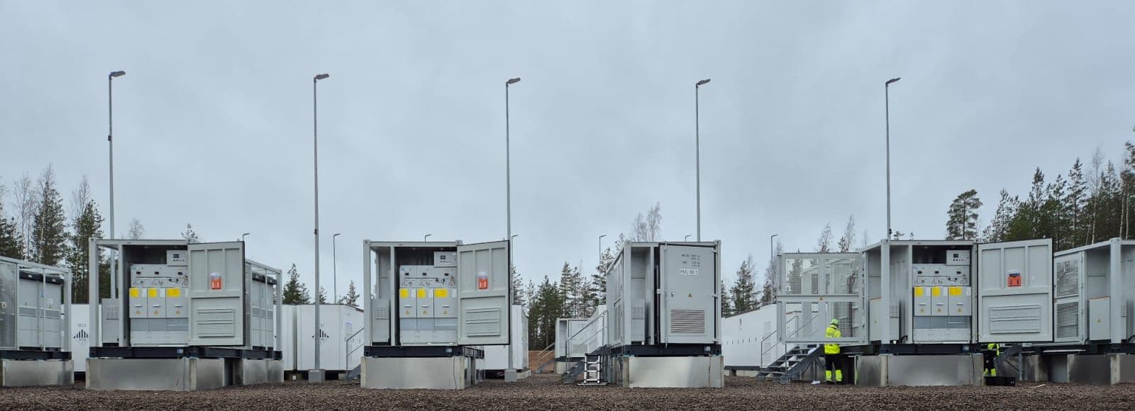 Sungrow battery facility in Kotka, Finland — repair and final inspection by Globe Energy